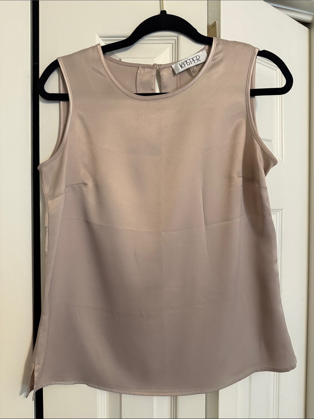 Kasper Sleeveless Satin Camisole in Light Taupe
